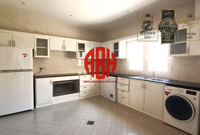 922699 - Property Image 3