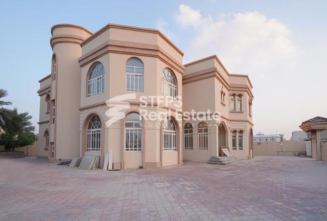 956059 - Property Image 3