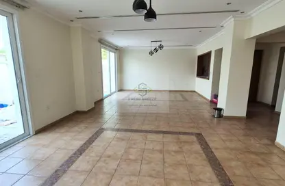 Villa - 3 Bedrooms - 3 Bathrooms for rent in Al Nasr Street - Al Nasr - Doha