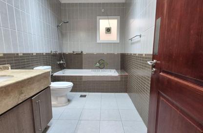 Villa - 3 Bedrooms - 4 Bathrooms for rent in Ain Khaled Villas - Ain Khaled - Doha