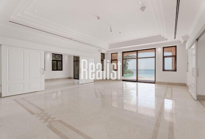 923315 - Property Image 2