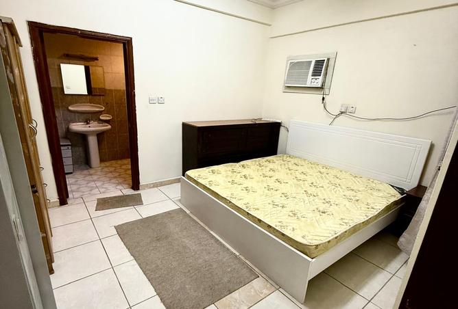 923595 - Property Image 3