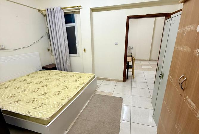 923595 - Property Image 2