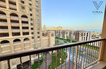Apartment - 1 Bedroom - 2 Bathrooms for rent in East Porto Drive - Porto Arabia - The Pearl Island - Doha