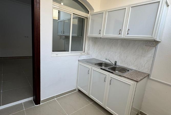 924614 - Property Image 2