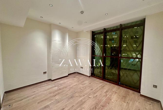 924705 - Property Image 3