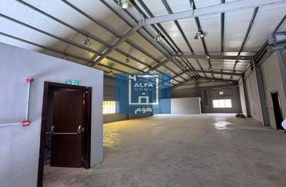 Warehouse - Studio - 6 Bathrooms for rent in East Industrial Street - Birkat Al Awamer - Al Wakra