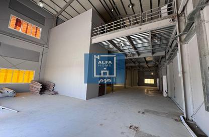 Warehouse - Studio - 6 Bathrooms for rent in East Industrial Street - Birkat Al Awamer - Al Wakra