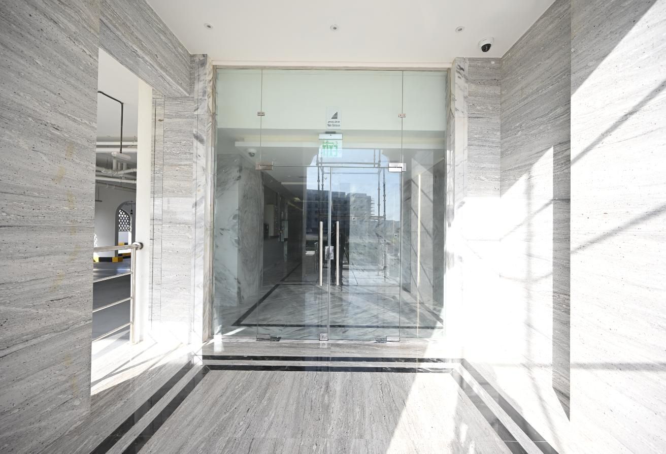 Freehold 1 & 2 BHK Luxury Homes | Easy Qatar Acces thumbnail 2