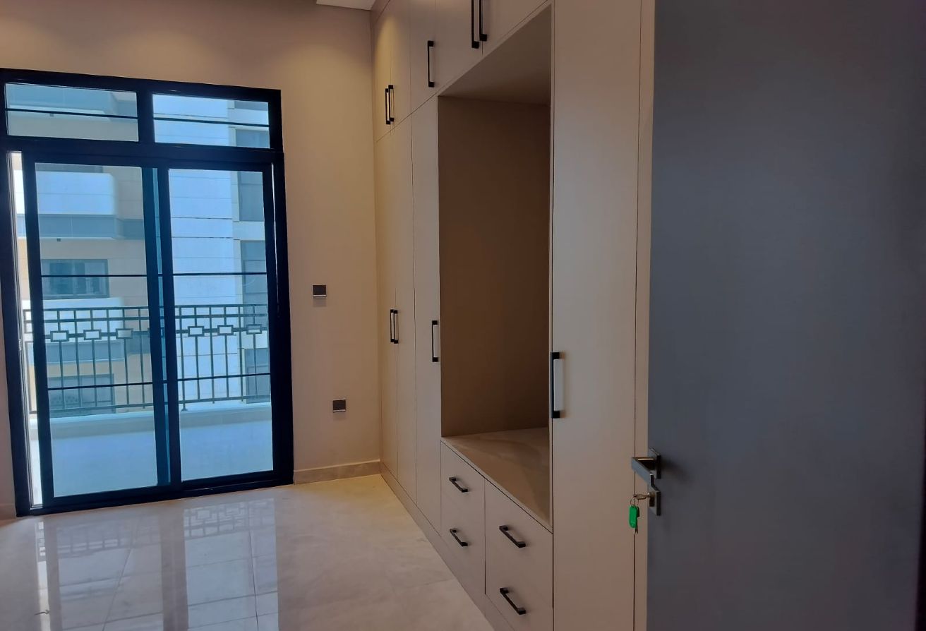 Freehold 1 & 2 BHK Luxury Homes | Easy Qatar Acces thumbnail 14