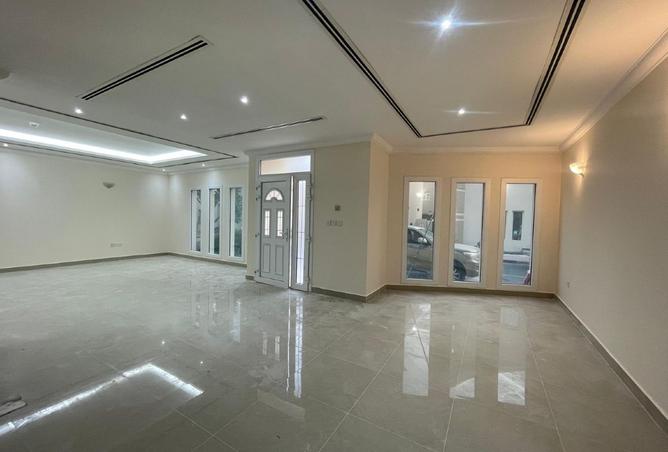 925621 - Property Main Image