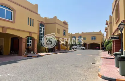 Villa - 4 Bedrooms - 5 Bathrooms for rent in Bu Hamour Street - Abu Hamour - Doha