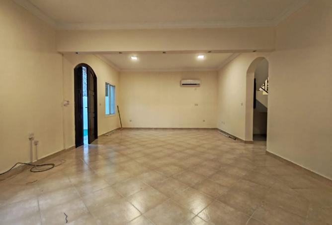 926327 - Property Main Image