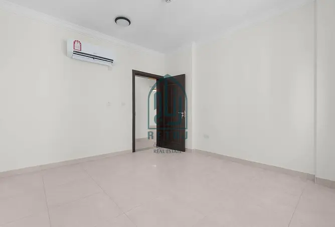 58522111 - Property Image 3