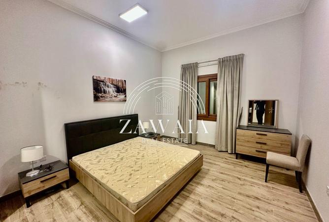 927734 - Property Image 2