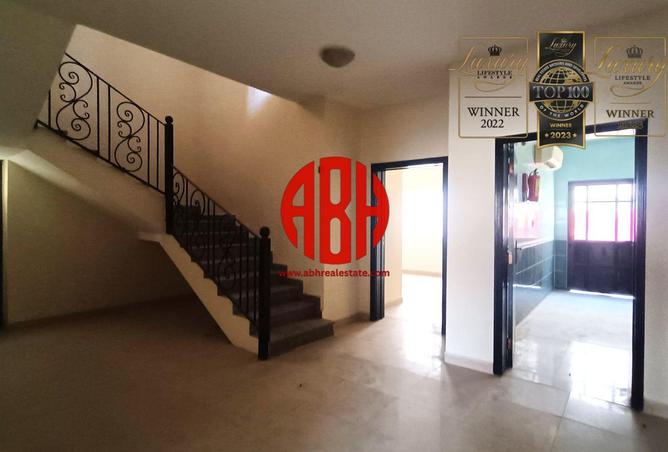 926567 - Property Image 2