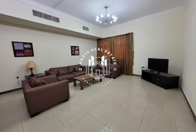 927005 - Property Image 2