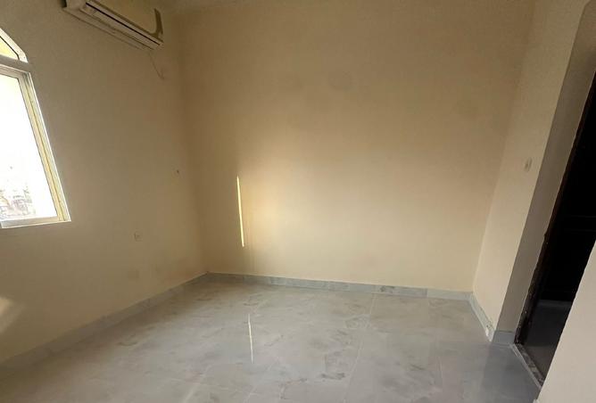 927297 - Property Image 2