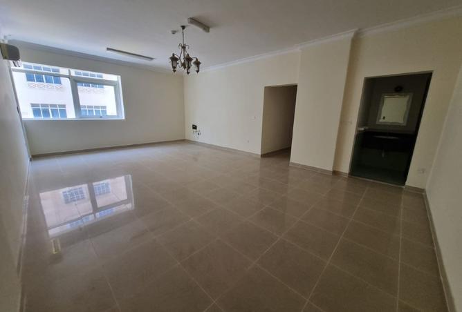 927492 - Property Image 2