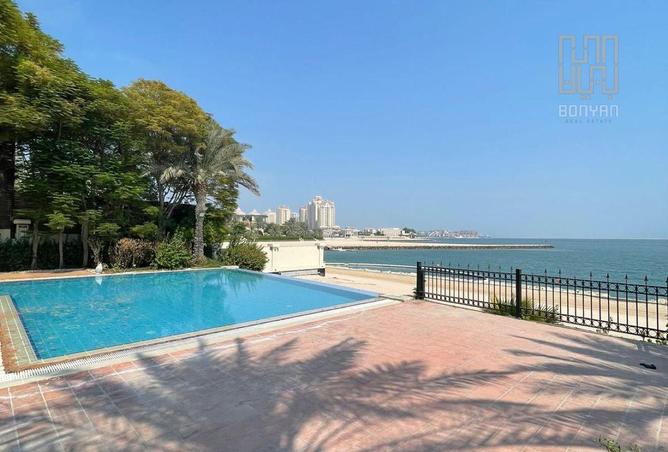 927813 - Property Image 2