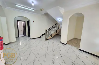 فيلا - 5 غرف نوم - 4 حمامات للايجار في فلل عين خالد - عين خالد - الدوحة