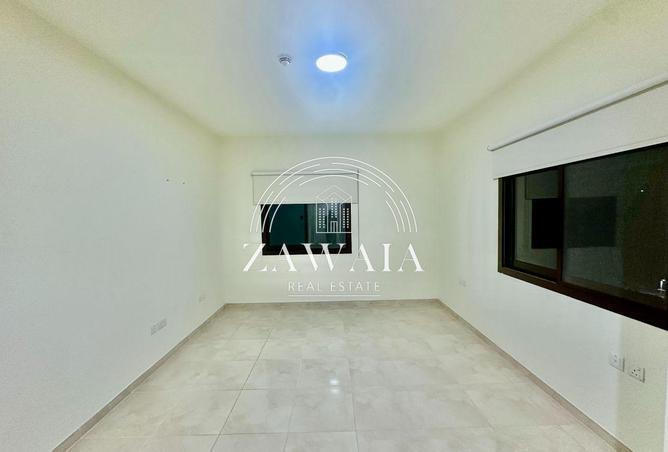 929658 - Property Image 2