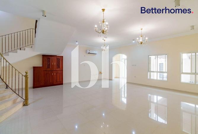 929368 - Property Image 2