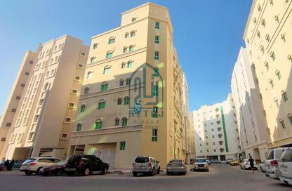 Apartment - 2 Bedrooms - 2 Bathrooms for rent in Muntazah 19 - Al Muntazah - Doha