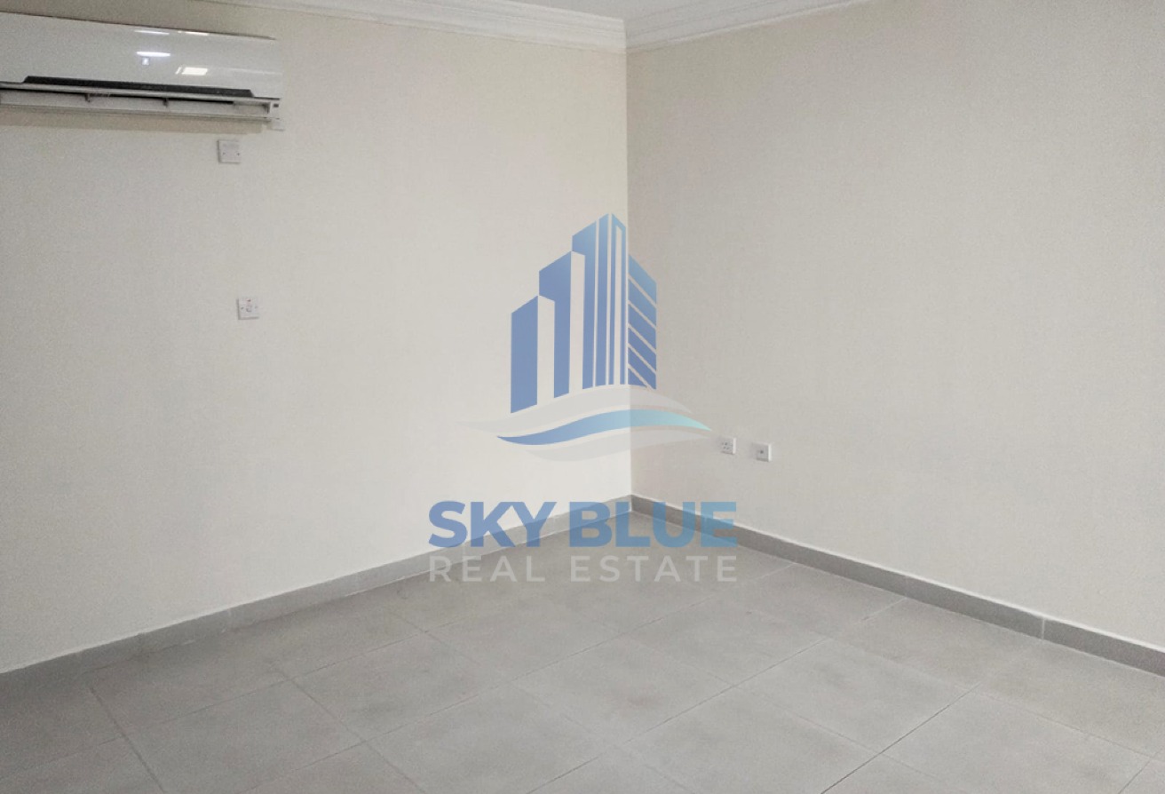 Cozy Penthouse in Al Gharrafa with Bills Included