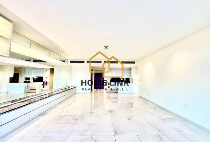 930223 - Property Image 2