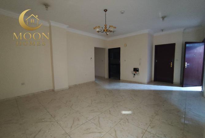 931259 - Property Image 2