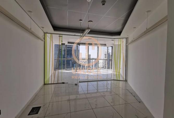 932477 - Property Image 2