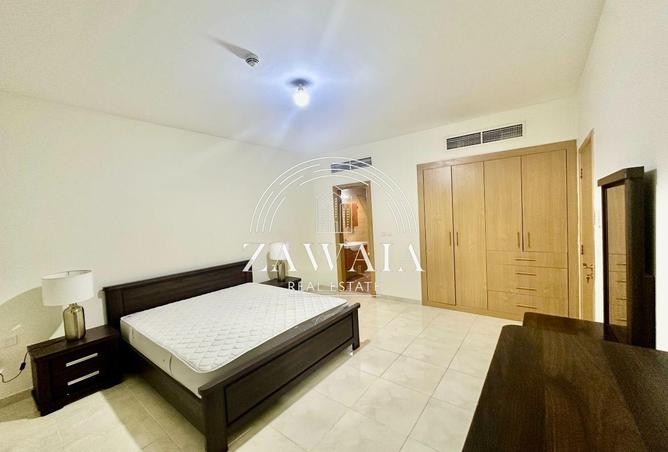 932657 - Property Main Image