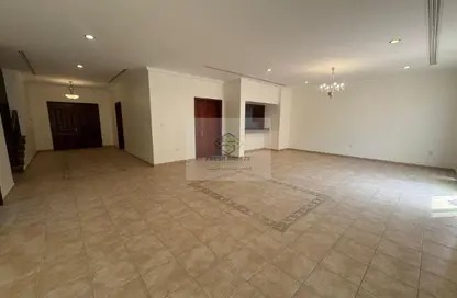 Villa - 3 Bedrooms - 4 Bathrooms for rent in Ain Khaled Villas - Ain Khaled - Doha