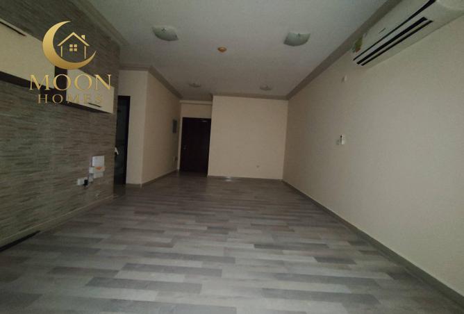 933257 - Property Image 2