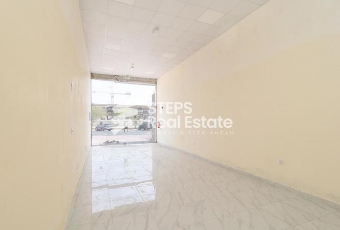 933400 - Property Image 2