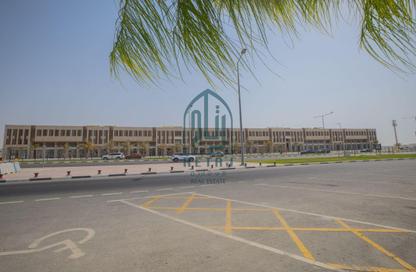 Shop - 2 Bedrooms - 1 Bathroom for rent in Bu Hamour Street - Abu Hamour - Doha