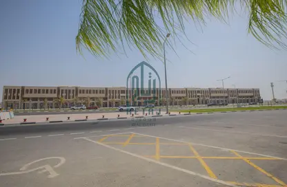 Shop - 2 Bedrooms - 1 Bathroom for rent in Bu Hamour Street - Abu Hamour - Doha