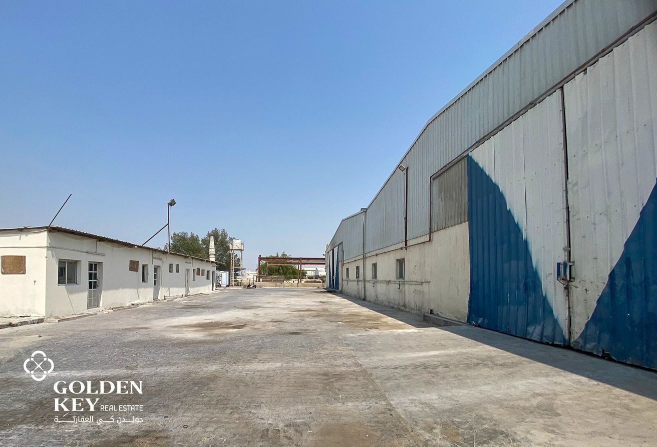 Garage plus Warehouse with Labor Camp| Industrial