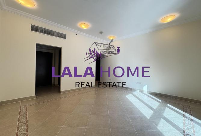 935267 - Property Image 3