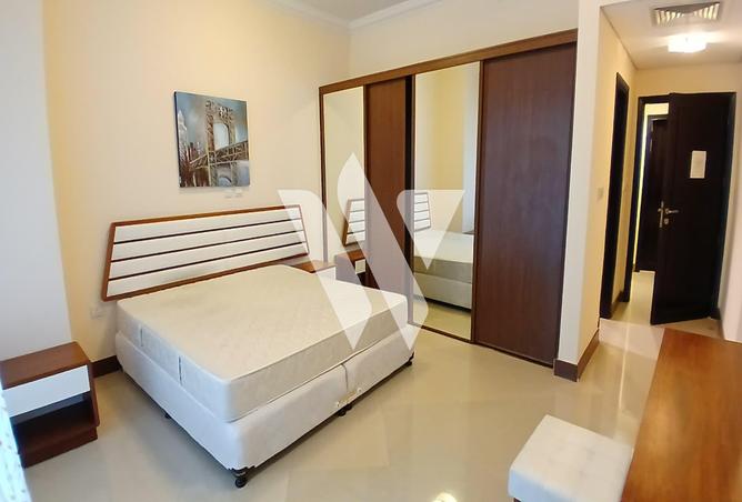 956477 - Property Image 3