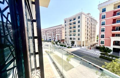 Apartment - 2 Bedrooms - 2 Bathrooms for rent in Giardino Gardens - Giardino Villas - The Pearl Island - Doha