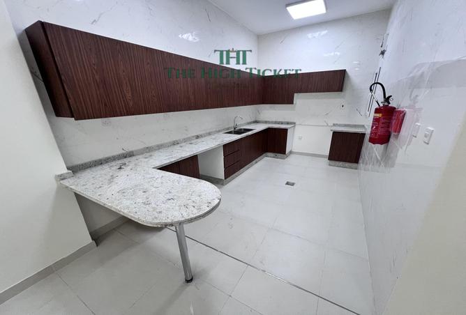 936438 - Property Image 2