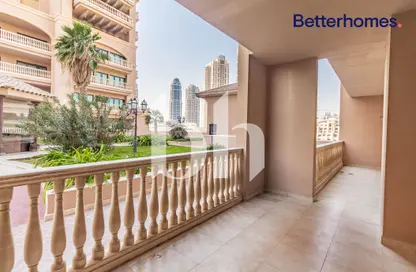 شقة - 2 غرف نوم - 3 حمامات للبيع في طريق بورتو الغربي - بورتو أرابيا - جزيرة اللؤلؤة - الدوحة