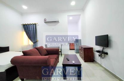 Apartment - Studio - 1 Bathroom for rent in Salwa Road - Al Aziziyah - Doha