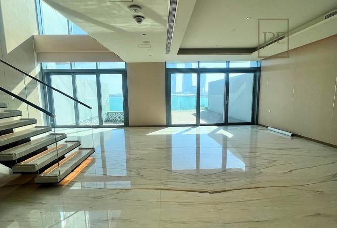 938489 - Property Image 2