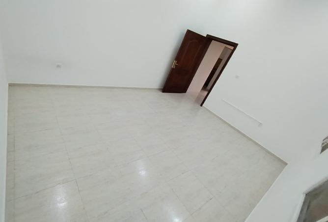 945267 - Property Main Image