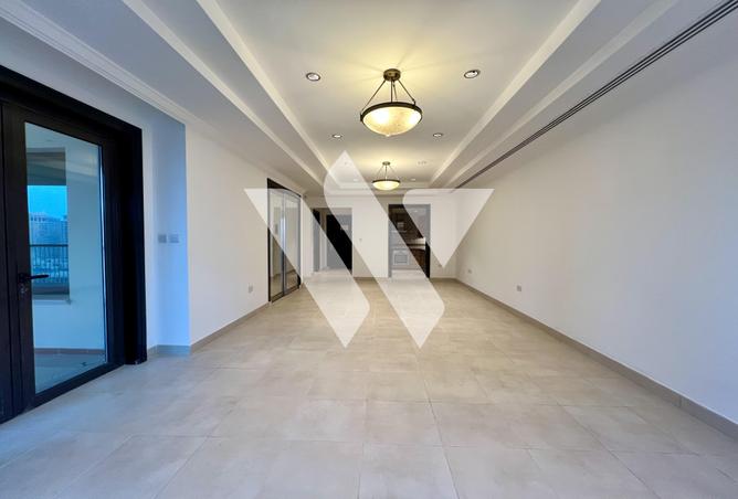 858718 - Property Image 2