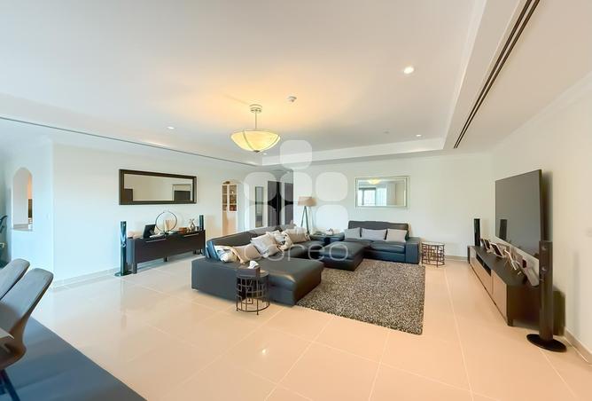 925780 - Property Image 2