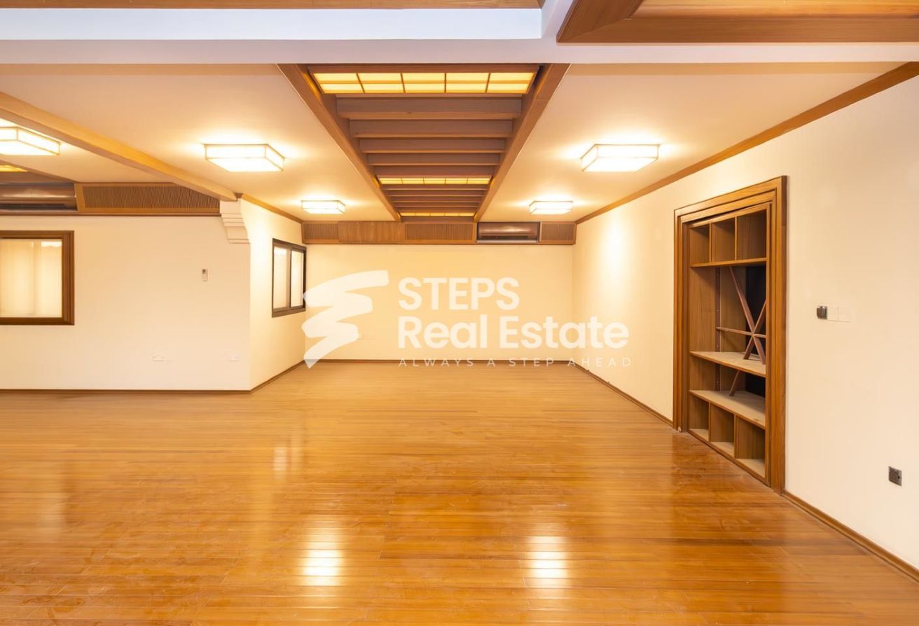 Luxury 6 Bedroom Villa with Private Pool  - villa in Al Jamiaa Street